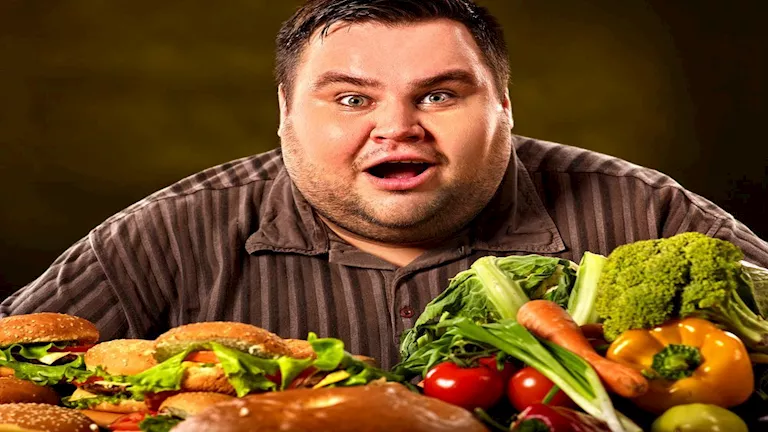 أخطاء غذائية شائعة في أول أيام عيد الأضحى تسبب مشاكل بالمعدة والهضم